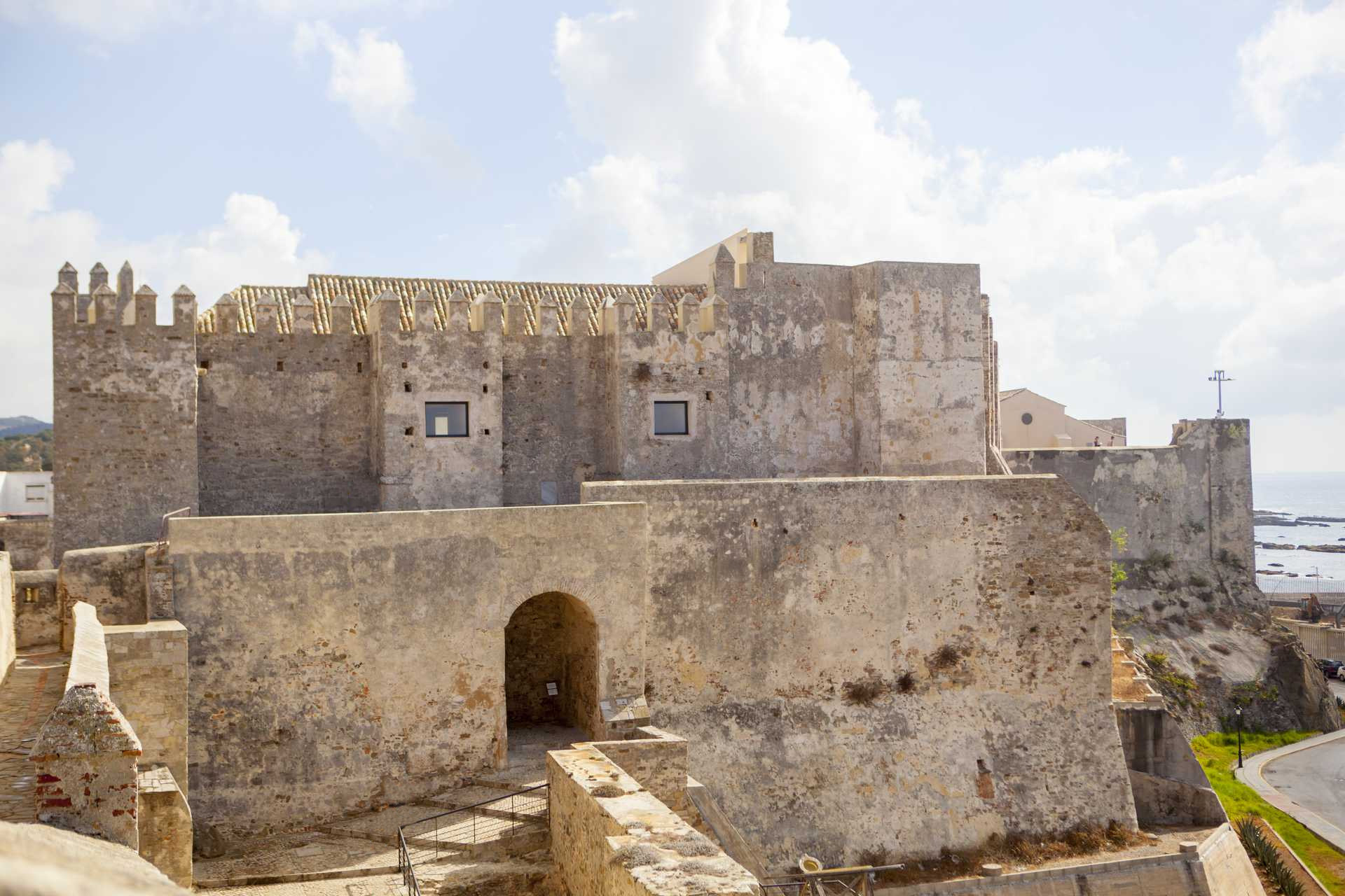 Alcazaba construida entre los siglos X y XIII.