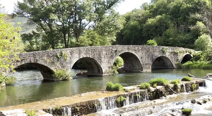Puente de peregrinos en Canfranc, Huesca
