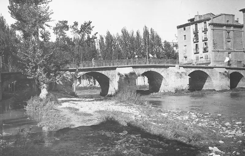 Puente de San Martín o del Azucarero en Estella, Navarra
