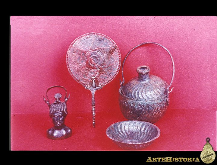 Espejo y otros objetos de | artehistoria.com